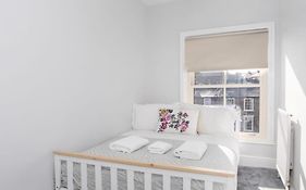 Station View Apartment